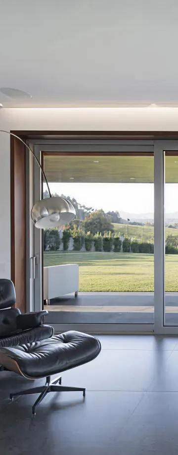 foto salon ventana aluminio cor 4600 corredera